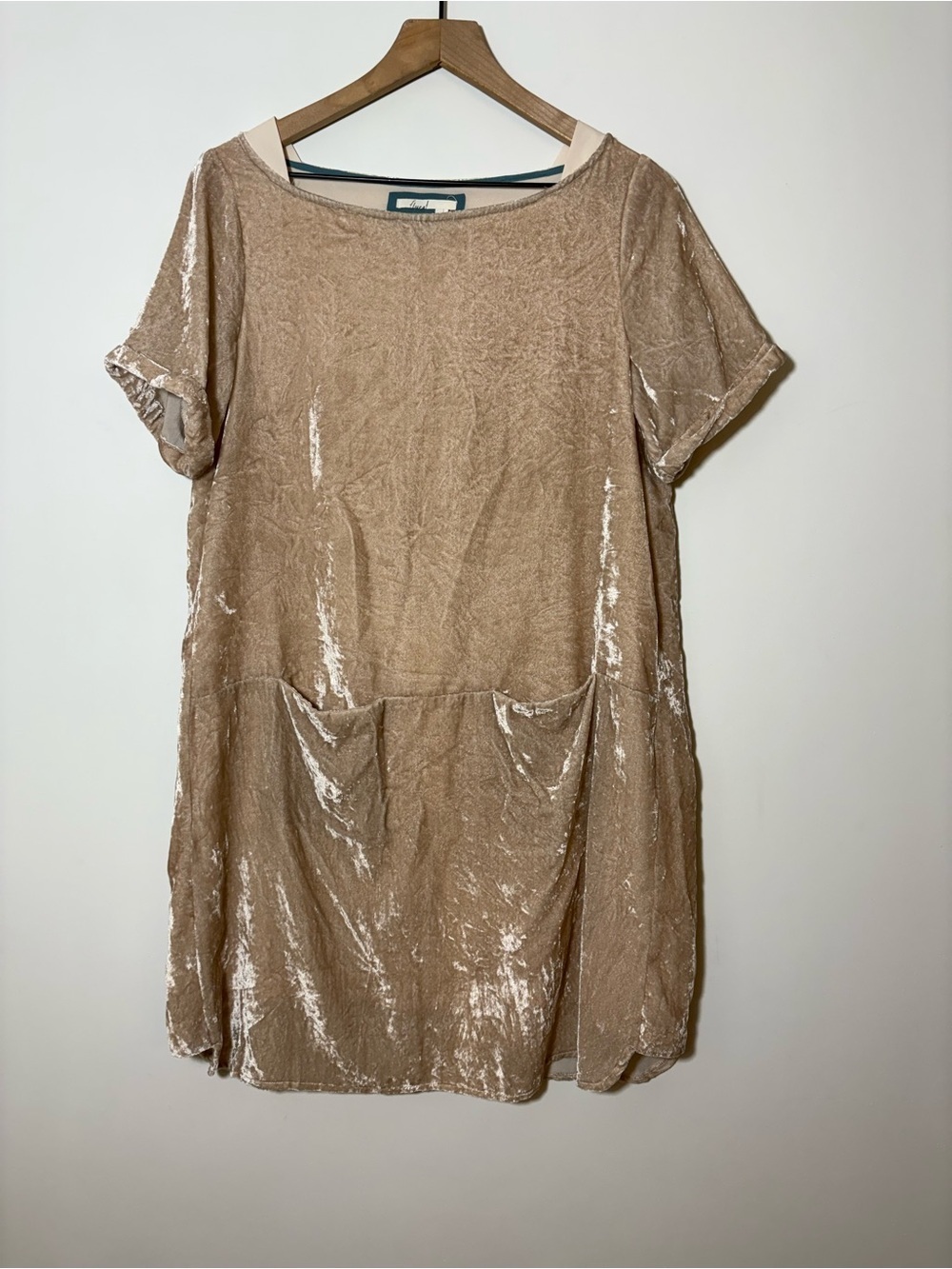 Anthropologie - Floreat - Women’s Crinkled Velvet Dress - Champagne - Size S - Picture 5 of 9